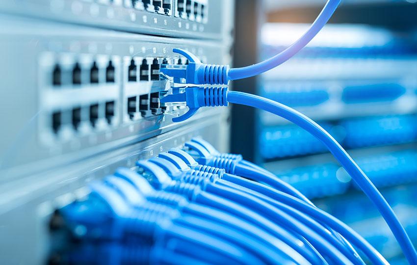 What is the relationship between Industry 4.0 and industrial data analytics?