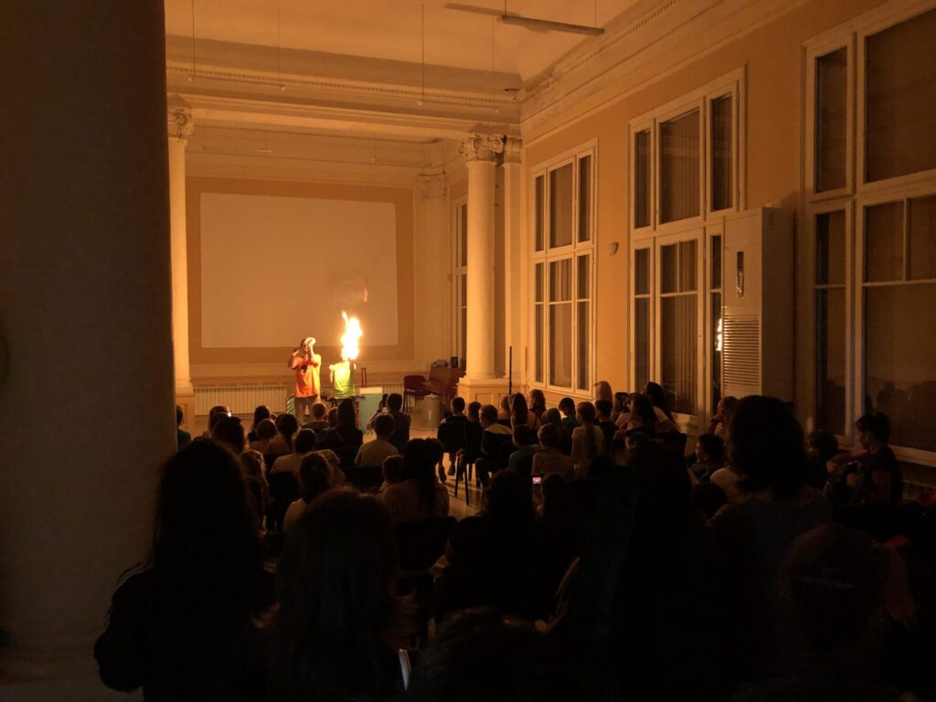 With great interest this year edition of the European night of scientists 2